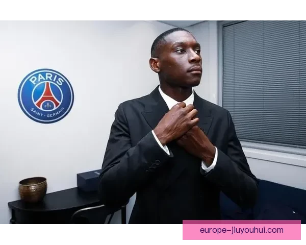 穆阿尼以创纪录转会费加盟巴黎圣日耳曼成为压哨引援新星